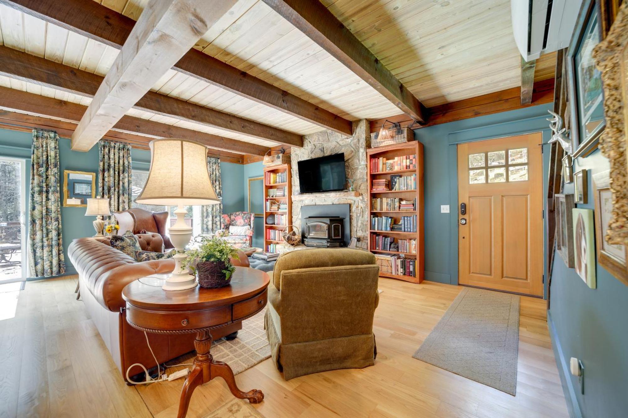 Enchanting Highlands Cottage With Pond And Falls! Extérieur photo